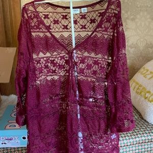 Cato Womsn‎ maroon lace 3/4 bell sleeve blouse/coverup. Maybe worn 2x